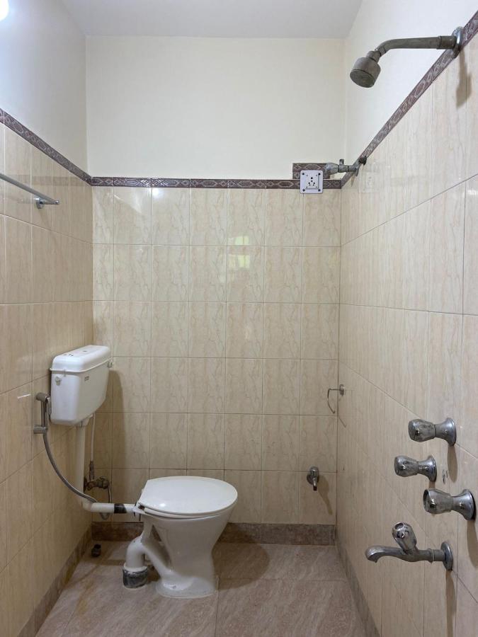 Maria'S Homestay Siliguri Bagian luar foto